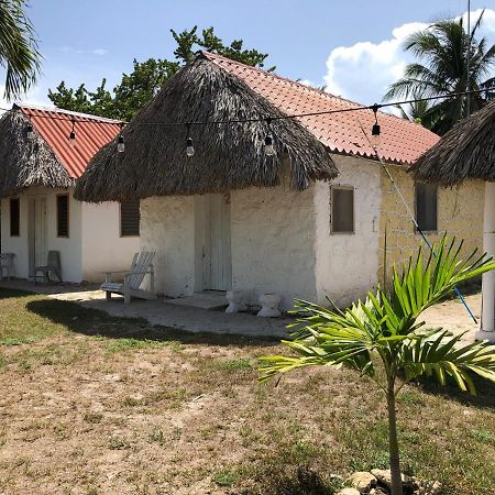 Cabana 7 Leguas, Casa Mama El Cuyo Hotel Exterior photo